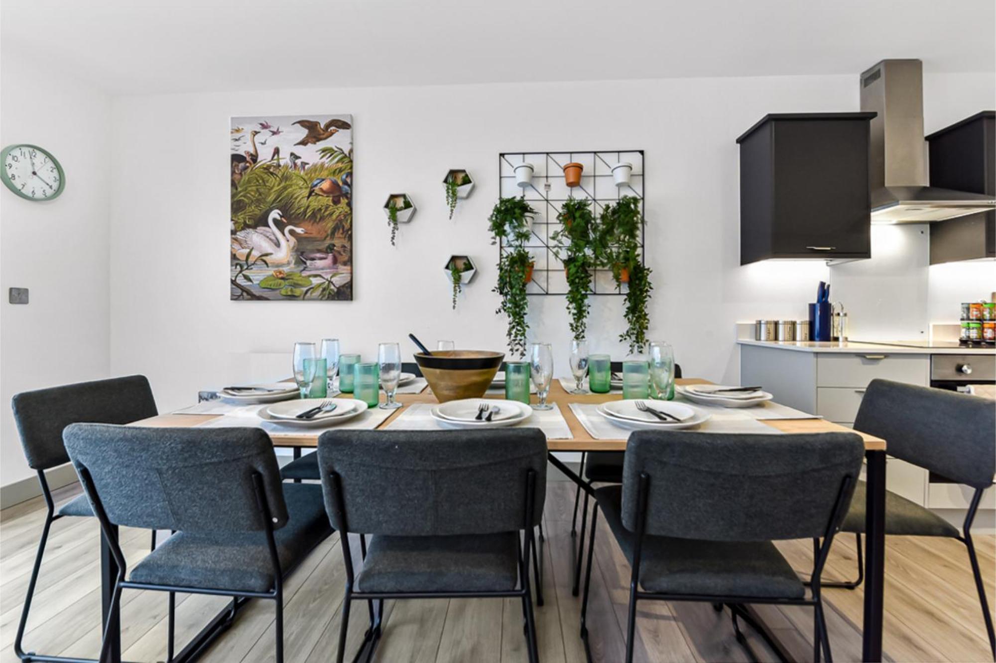 Earthy Elegance: Nature Inspired Flat In Prime Location Appartement Londres
